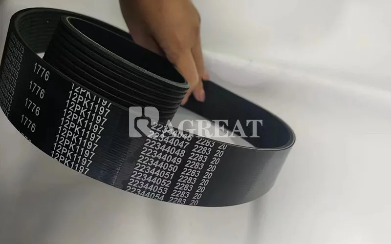 Sinotruk HOWO/ Shacman/ Faw Truck Spare Parts Smooth V Belt forTractor Transmission Belt