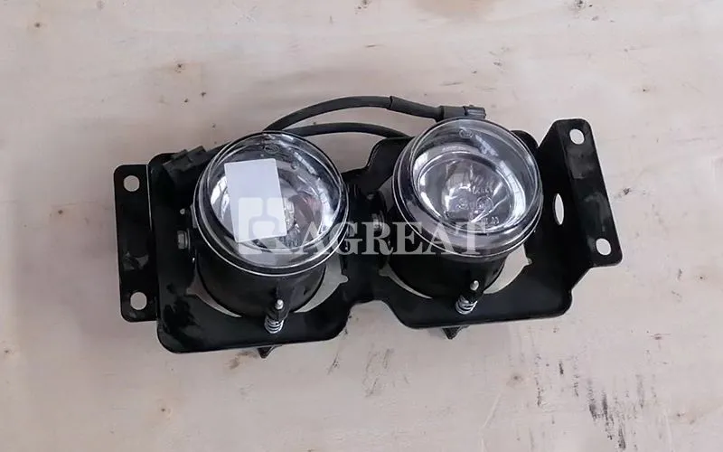 Original Part WG9525720025 Front Combination Light Assembly for HOWO Sitrak