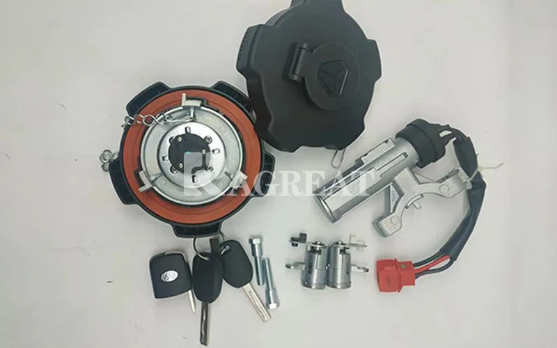 heavy duty Spare Parts 3-in-1 Cab Ignition Lock Set YG9525582552