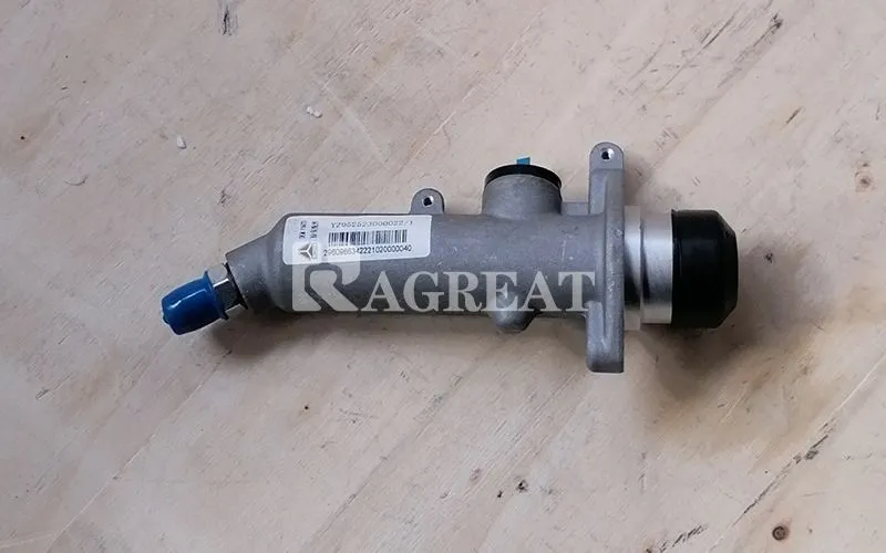 Original Heavy Truck Auto Spare Parts Clutch Master Cylinder For HOWO/Shacman/ FAW