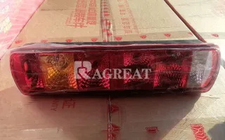 Sinotruk HOWO Auto Truck Parts Tail Lamp Combination Rear Light YG9525810001