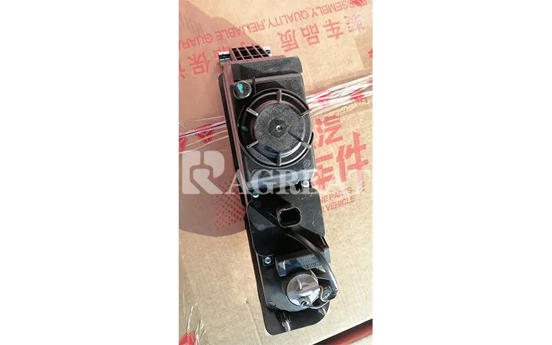 Sinotruk HOWO Auto Truck Parts Tail Lamp Combination Rear Light YG9525810001