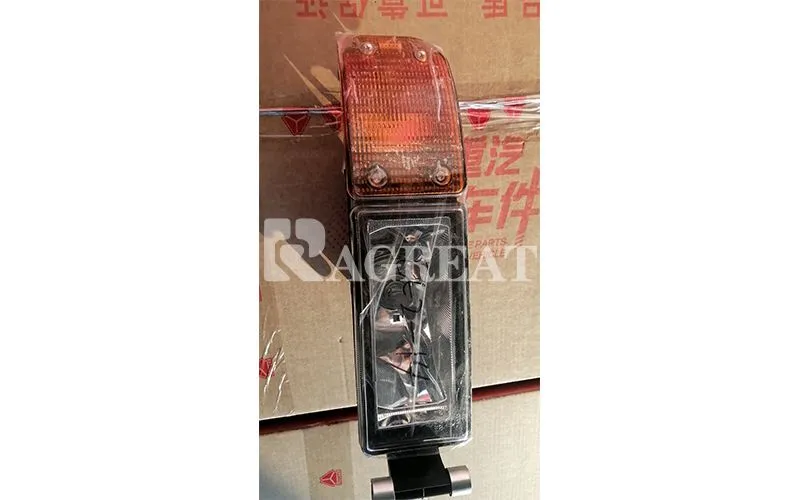Sinotruk HOWO Auto Truck Parts Tail Lamp Combination Rear Light YG9525810001