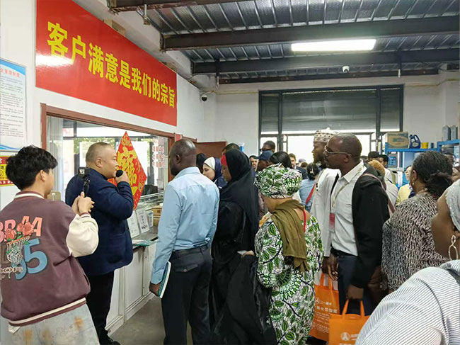 13-Country Government Delegation Visits Our Company: Deepening Global Cooperation in Heavy Truck Parts Supply Chain